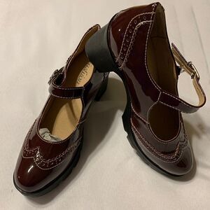 FASHION Mary Jane block platform heels size 8 (39).  NWOT